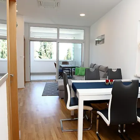 Apartment San Simon Sea View Ll *