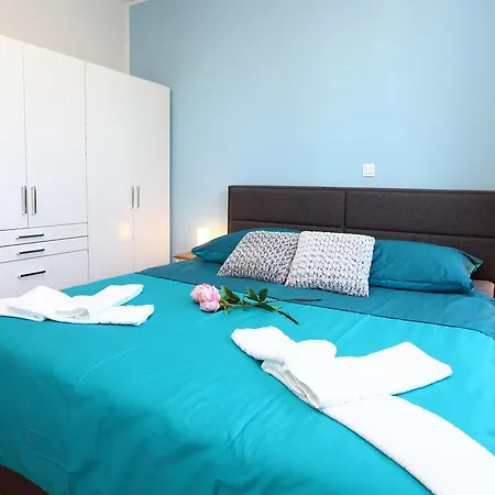 Apartma San Simon S Pogledom Na Morje - San Simon Sea View Ll إيزولا